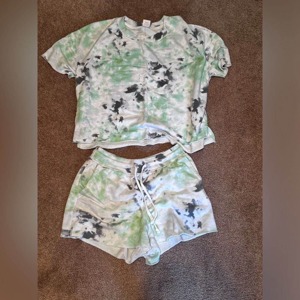 Secret Treasures Tie Dye Set✨